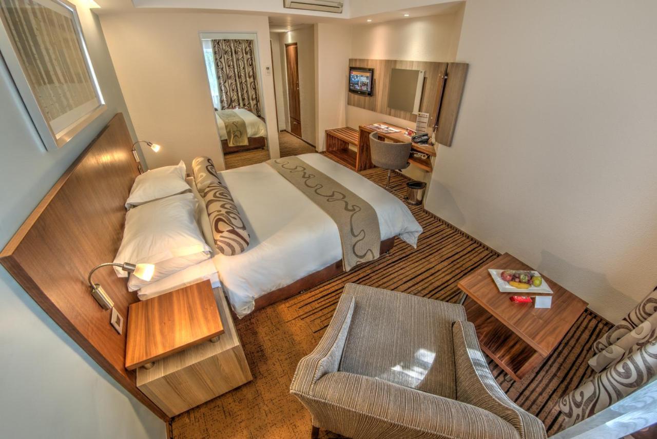 City Lodge Hotel Bryanston Johannesburg Room photo