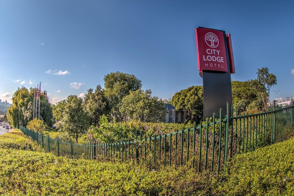 City Lodge Hotel Bryanston Johannesburg Exterior photo