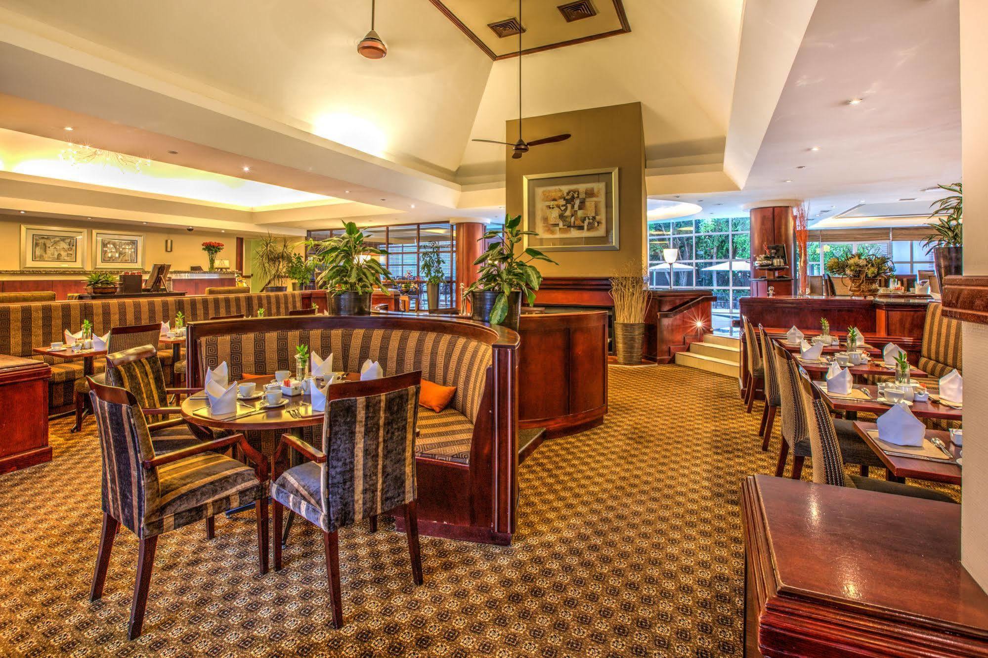 City Lodge Hotel Bryanston Johannesburg Exterior photo