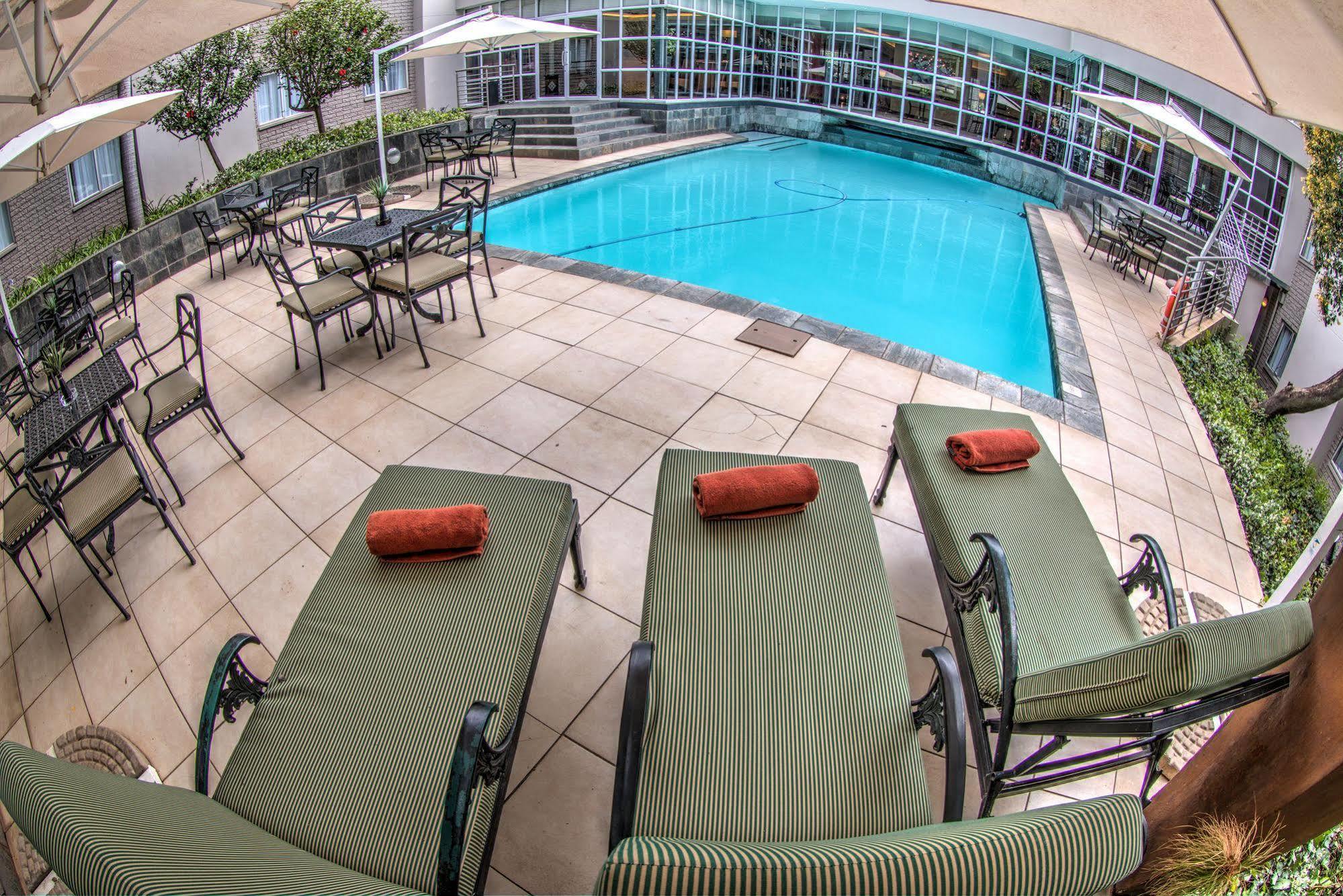 City Lodge Hotel Bryanston Johannesburg Exterior photo