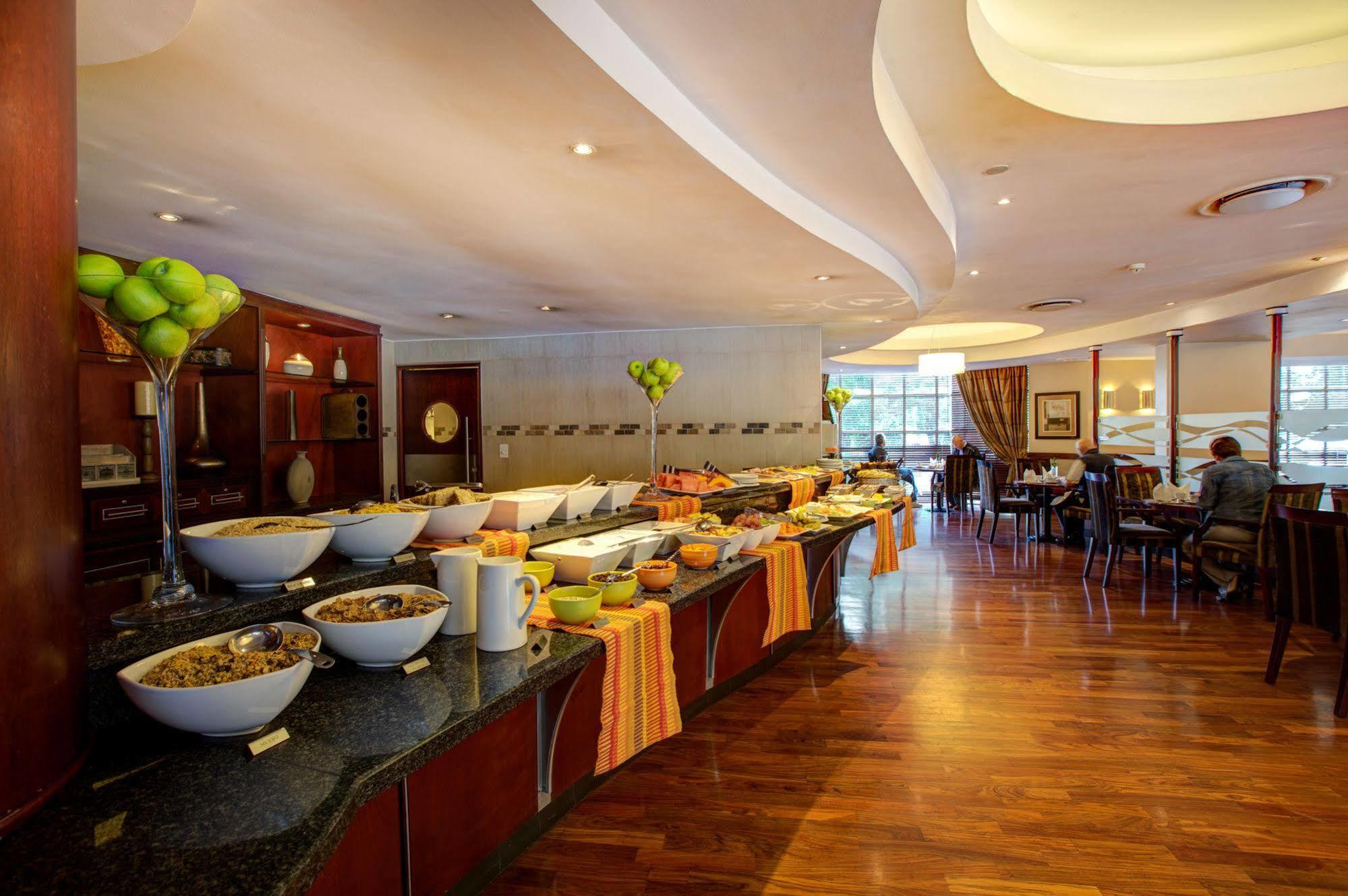 City Lodge Hotel Bryanston Johannesburg Exterior photo